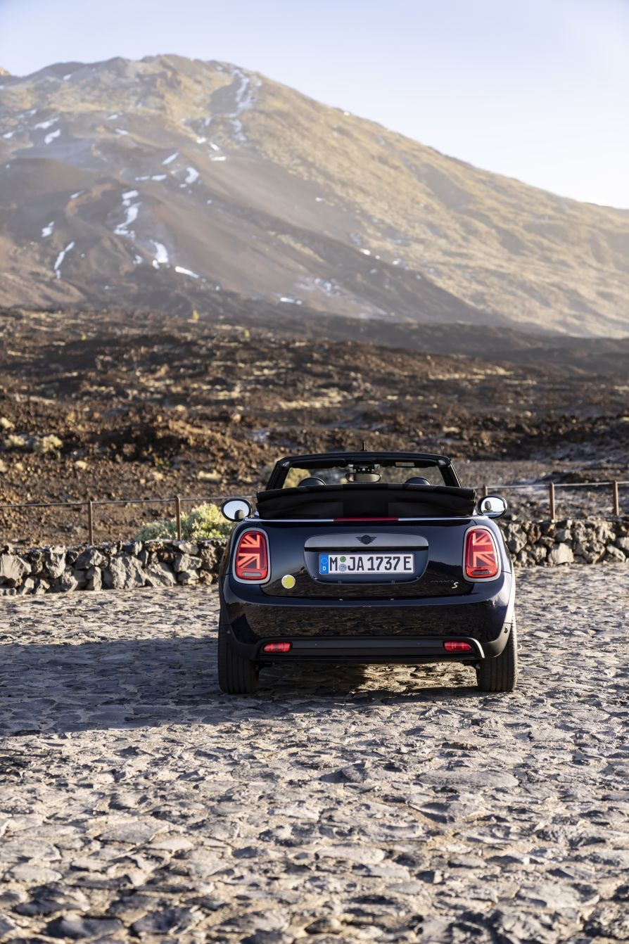 Mini Convertible photo 150