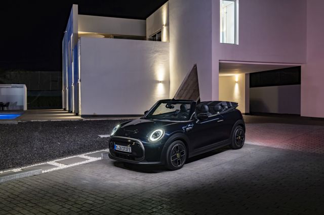 Mini Convertible photo 166
