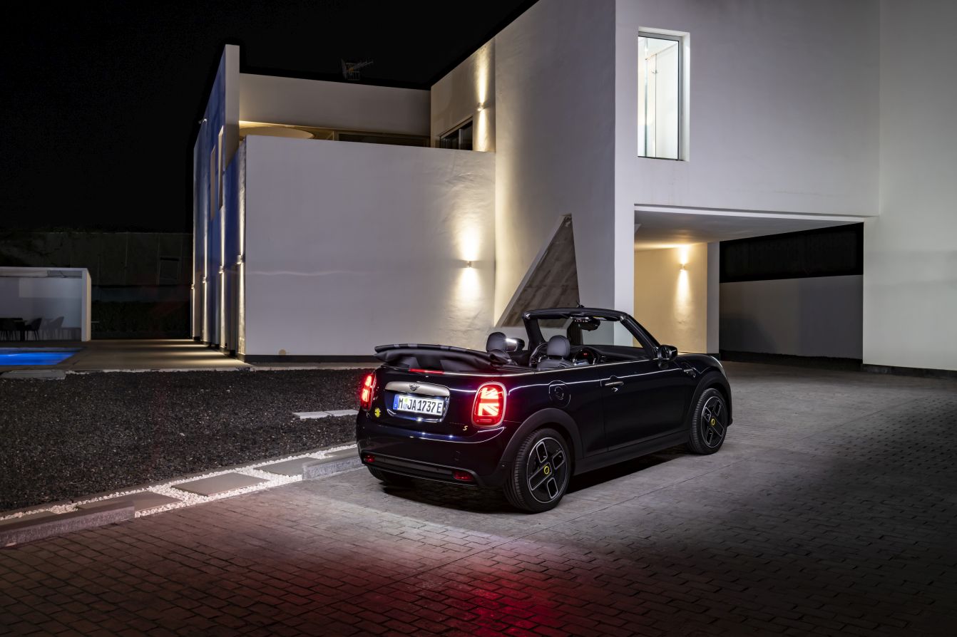 Mini Convertible photo 168