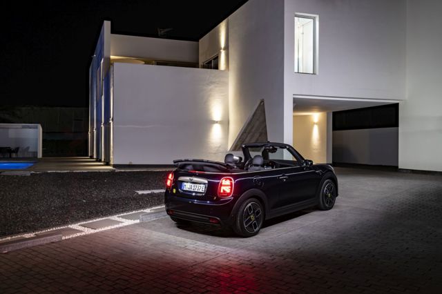Mini Convertible photo 168