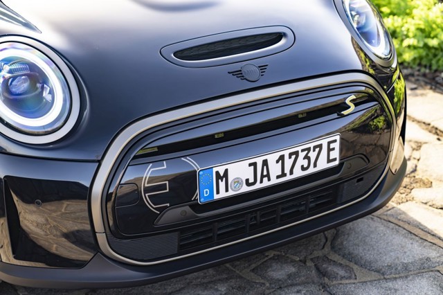 Mini Convertible photo 171