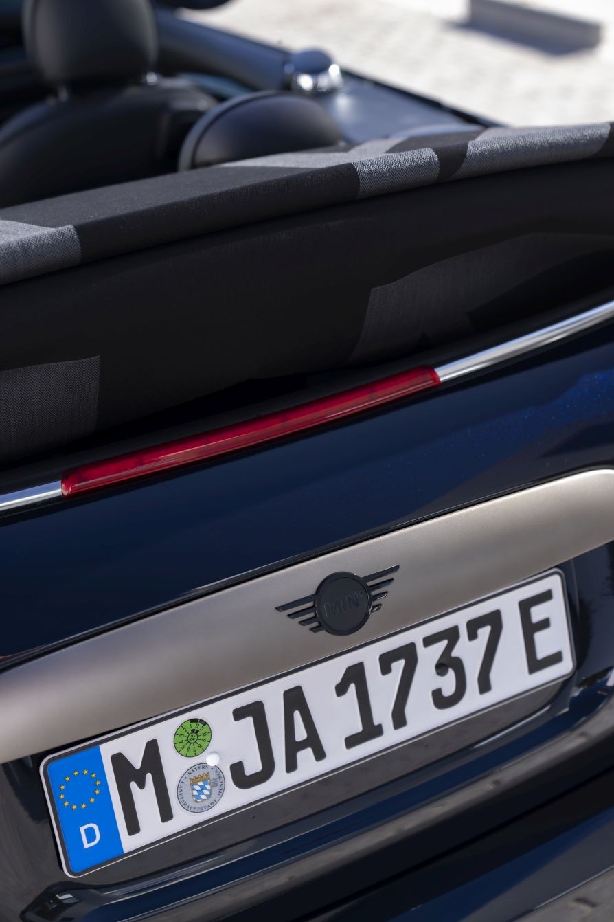 Mini Convertible photo 181