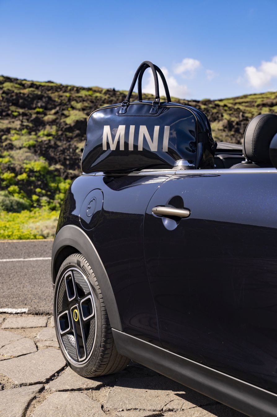 Mini Convertible photo 187