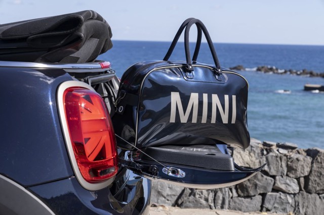 Mini Convertible photo 192