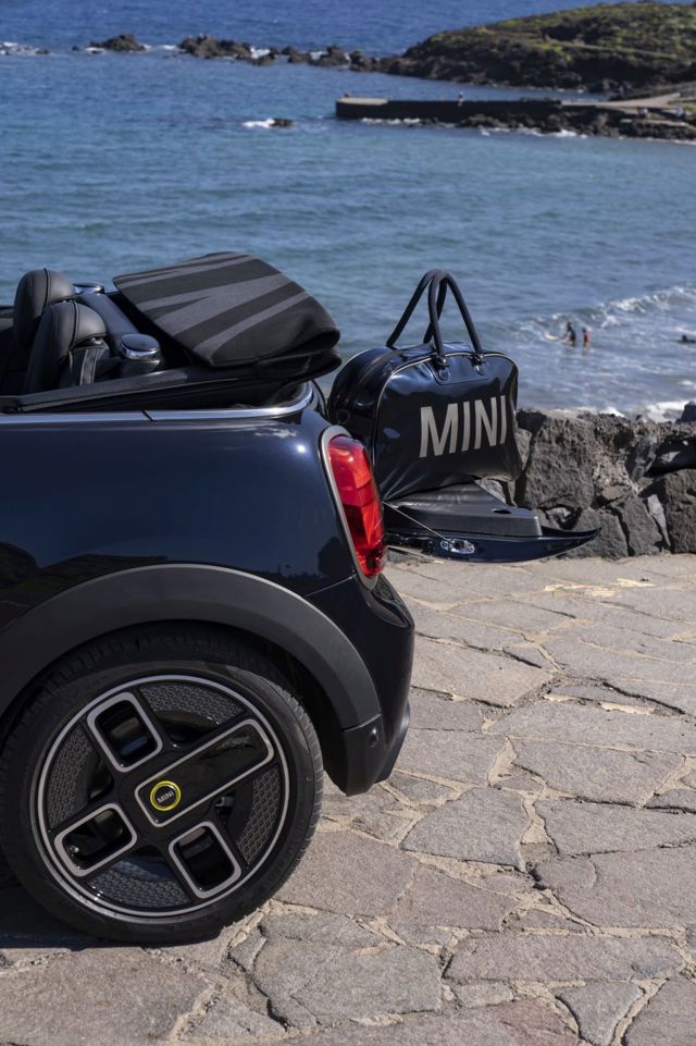Mini Convertible photo 194