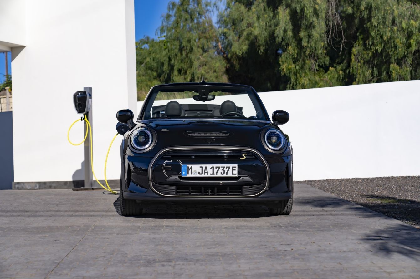 Mini Convertible photo 207