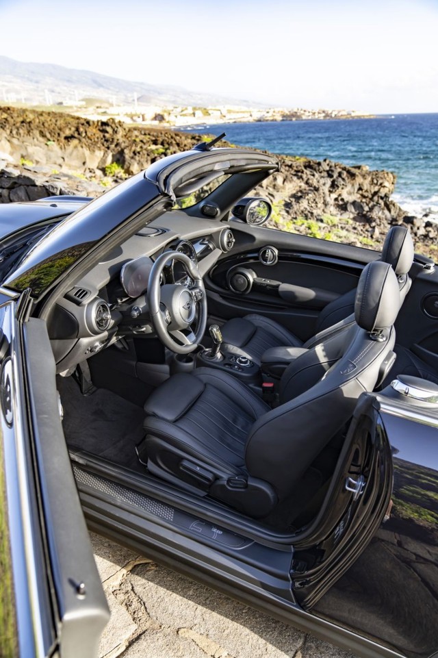 Mini Convertible photo 247