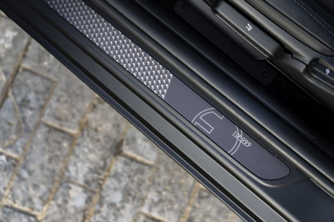 Mini Convertible photo 225