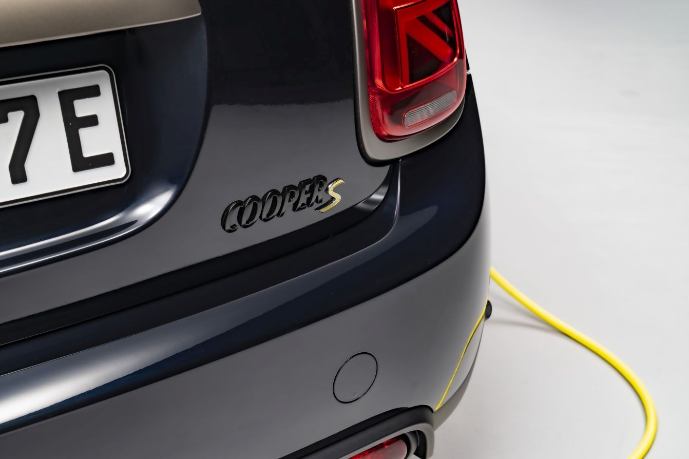 Mini Convertible photo 24