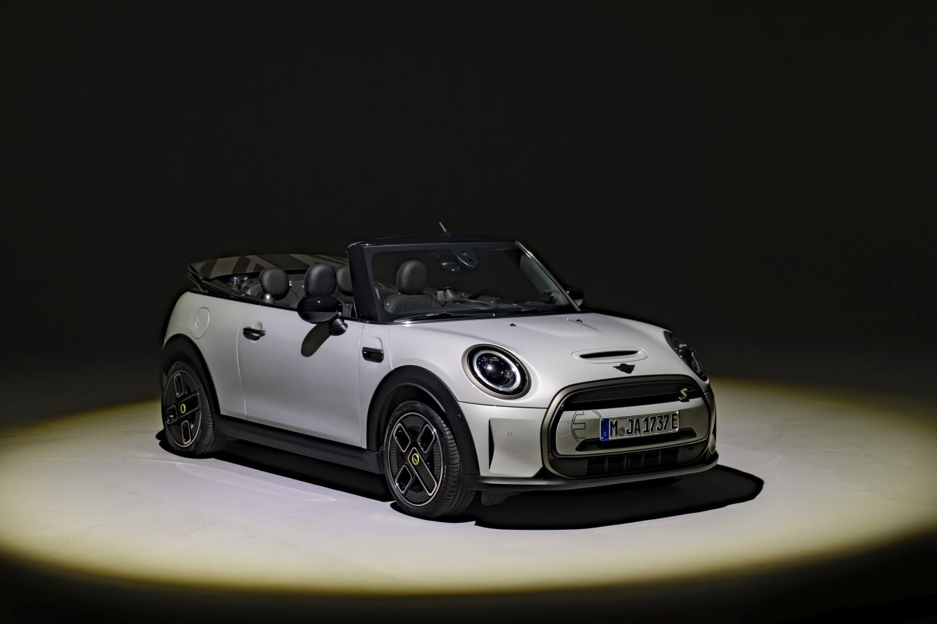 Mini Convertible photo 33
