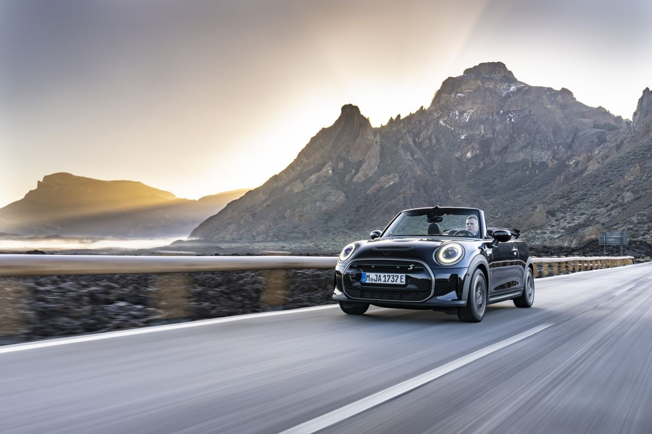 Mini Convertible photo 50