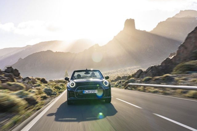 Mini Convertible photo 52