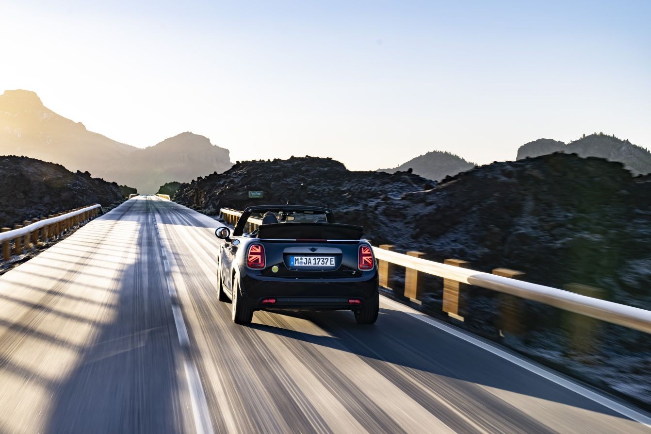 Mini Convertible photo 70