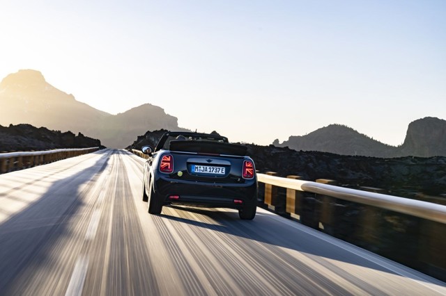 Mini Convertible photo 72