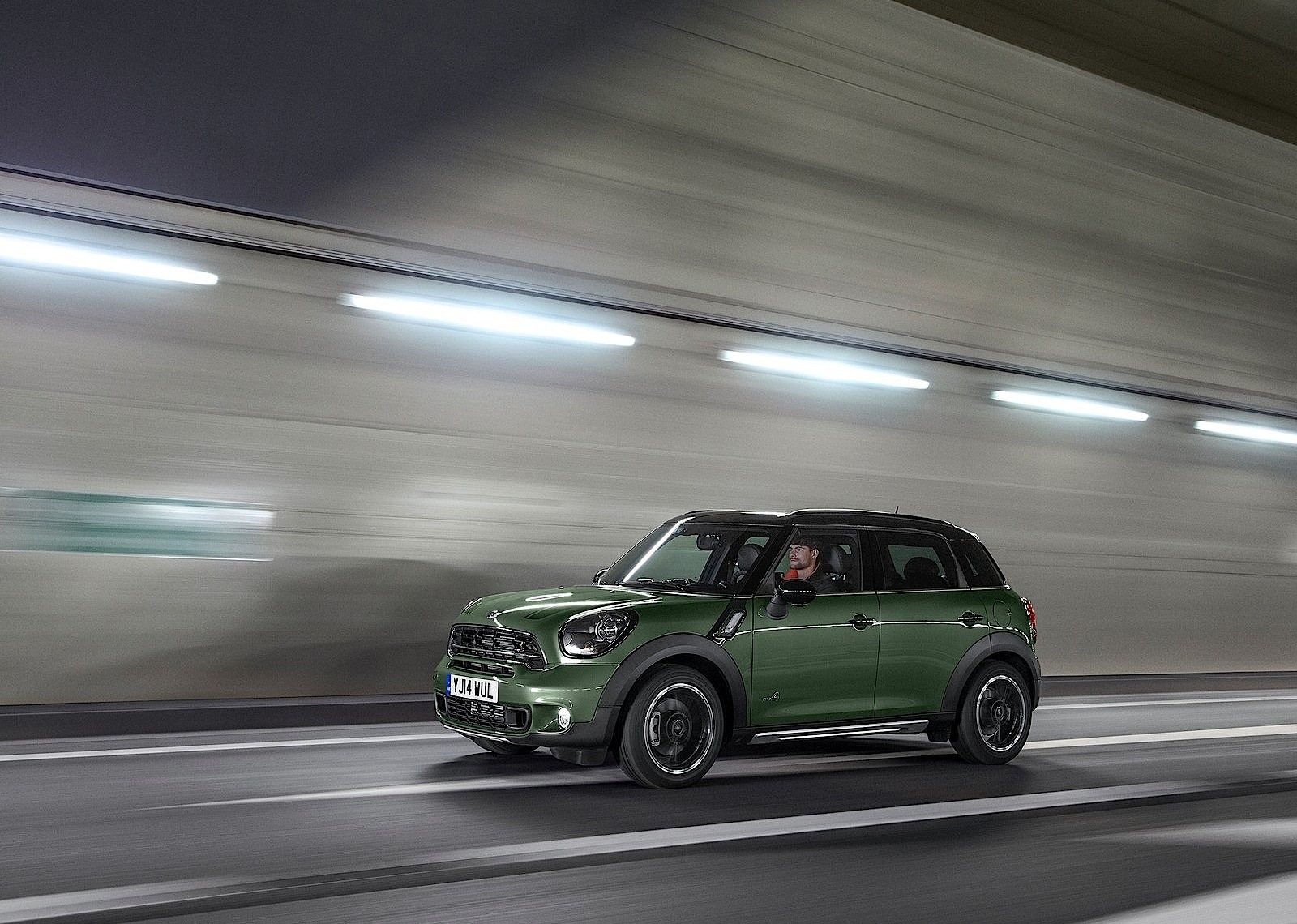 Mini Countryman photo 2