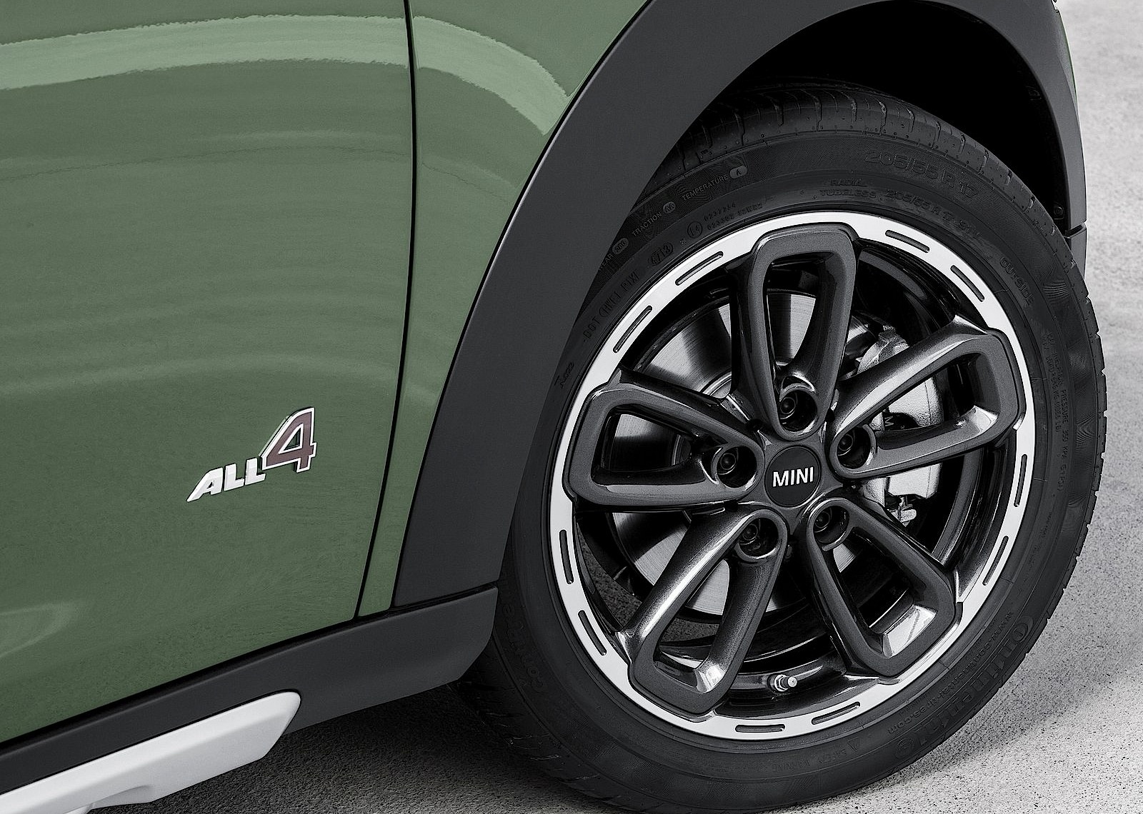 Mini Countryman photo 10