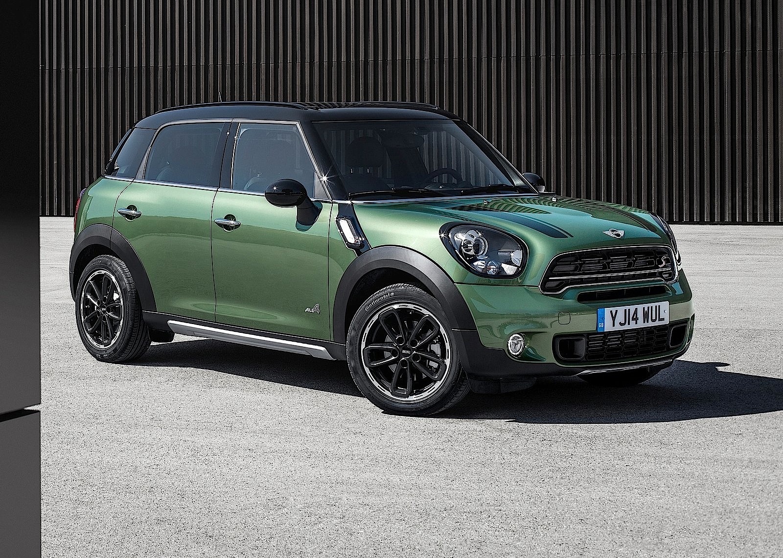 Mini Countryman photo 11