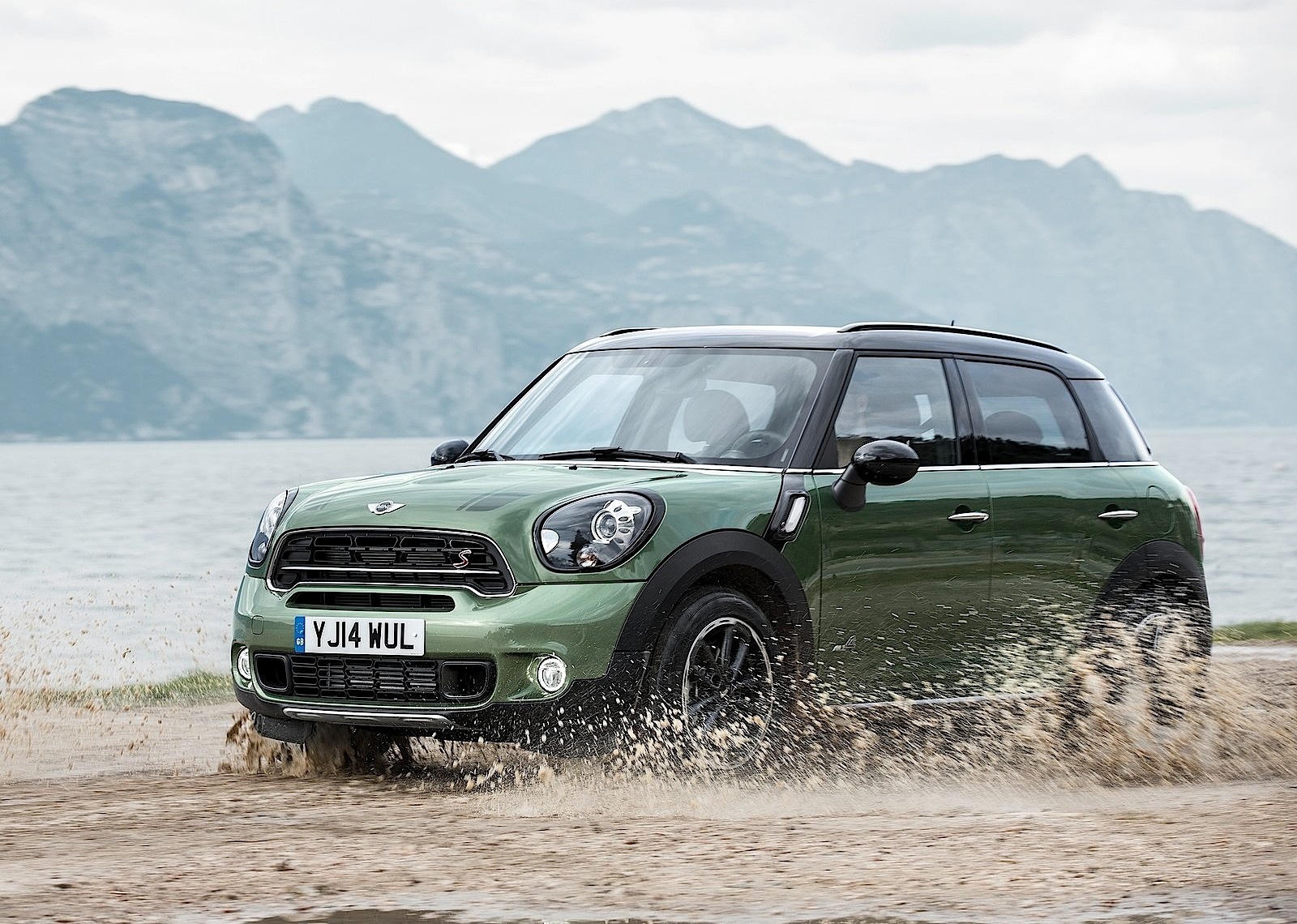 Mini Countryman photo 13