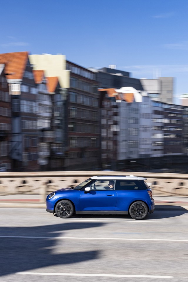 Mini Hatch photo 34