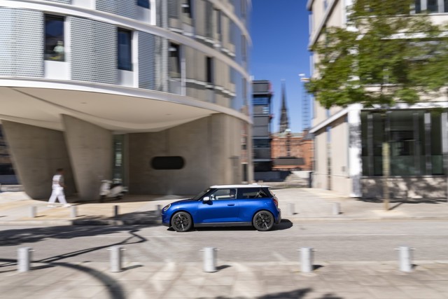 Mini Hatch photo 37