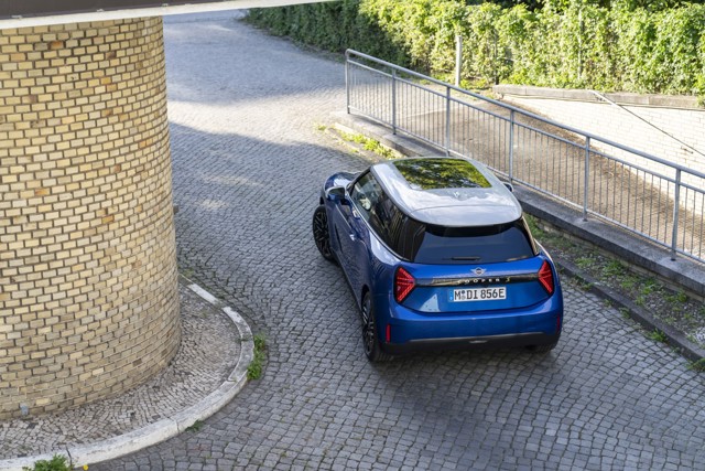 Mini Hatch photo 46