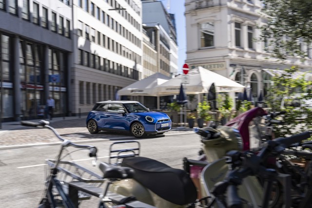 Mini Hatch photo 48