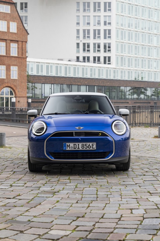 Mini Hatch photo 56