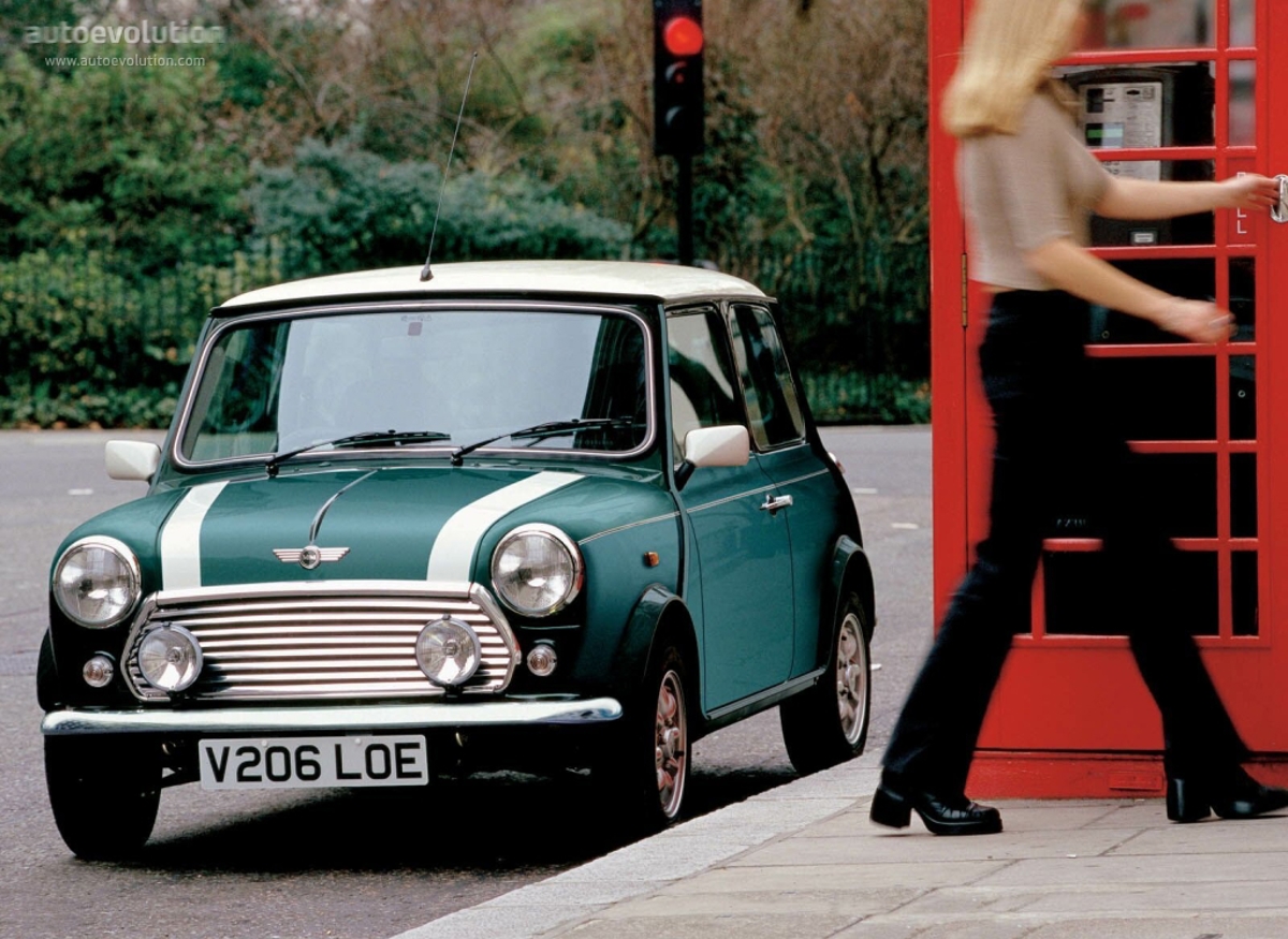 Mini Mini Hatch