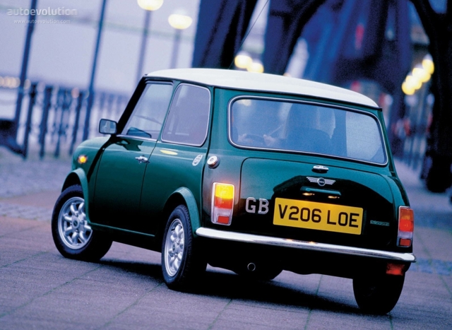 Mini Hatch photo 4