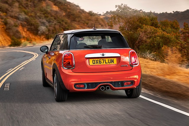 Mini Hatch photo 8