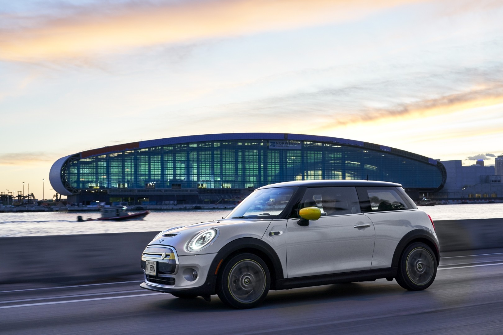 Mini Hatch photo 112