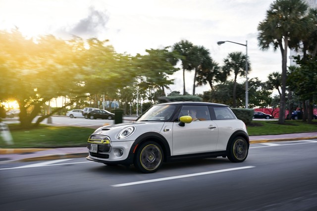 Mini Hatch photo 115