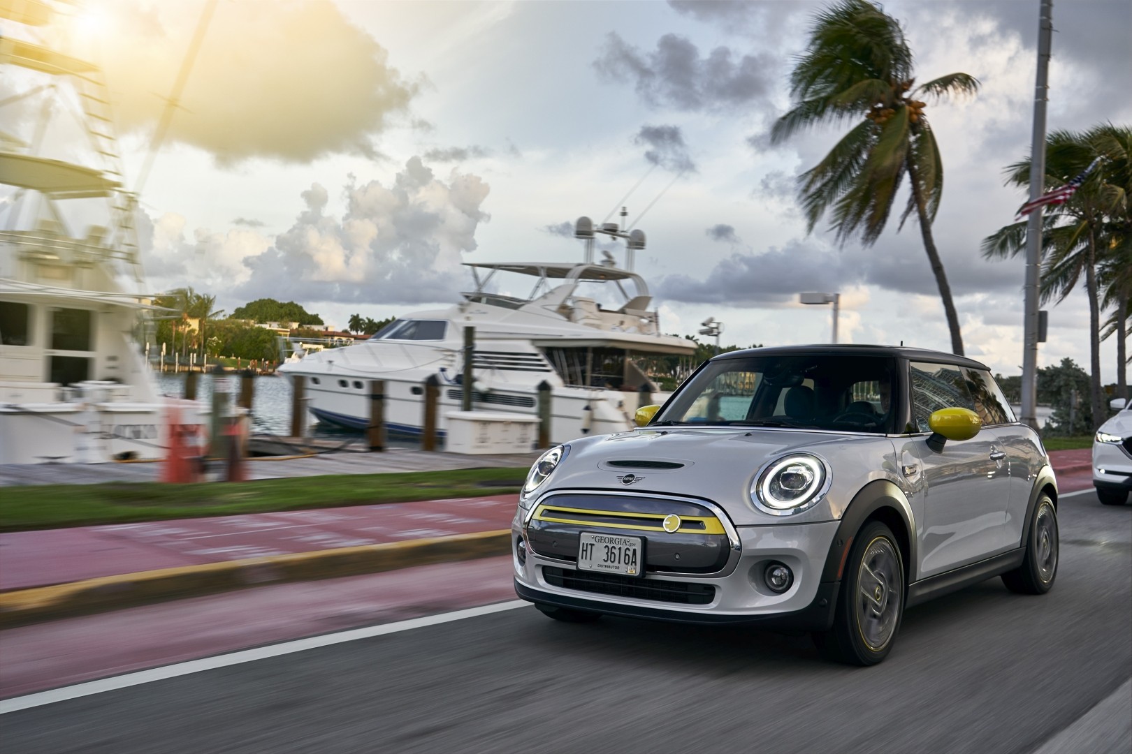 Mini Hatch photo 117