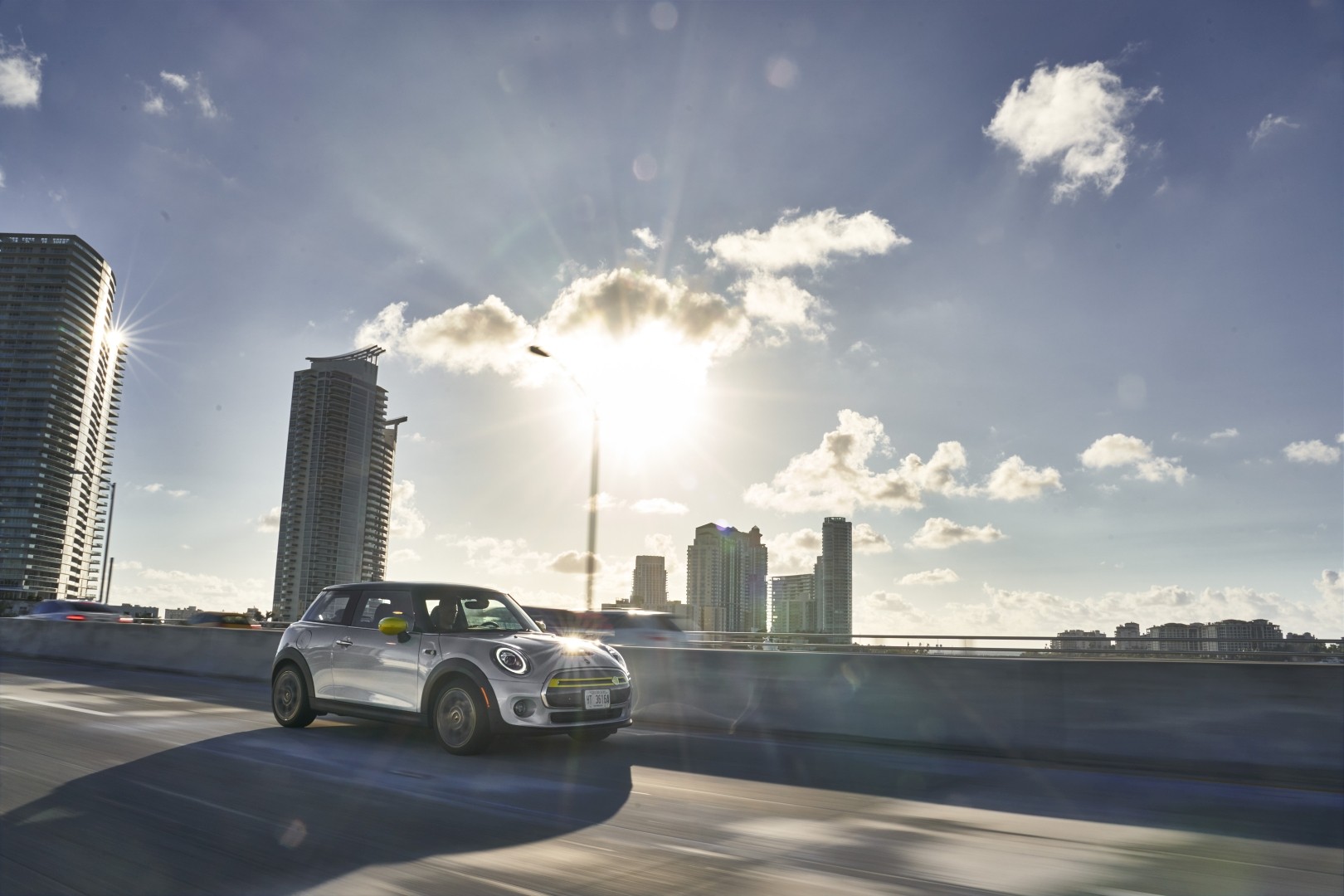 Mini Hatch photo 122