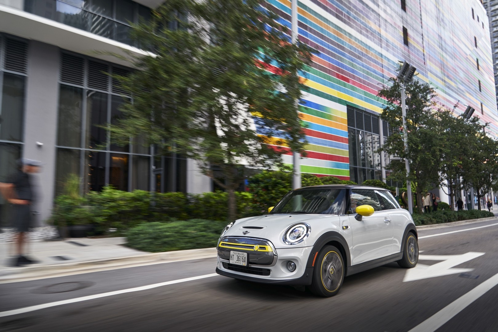 Mini Hatch photo 125