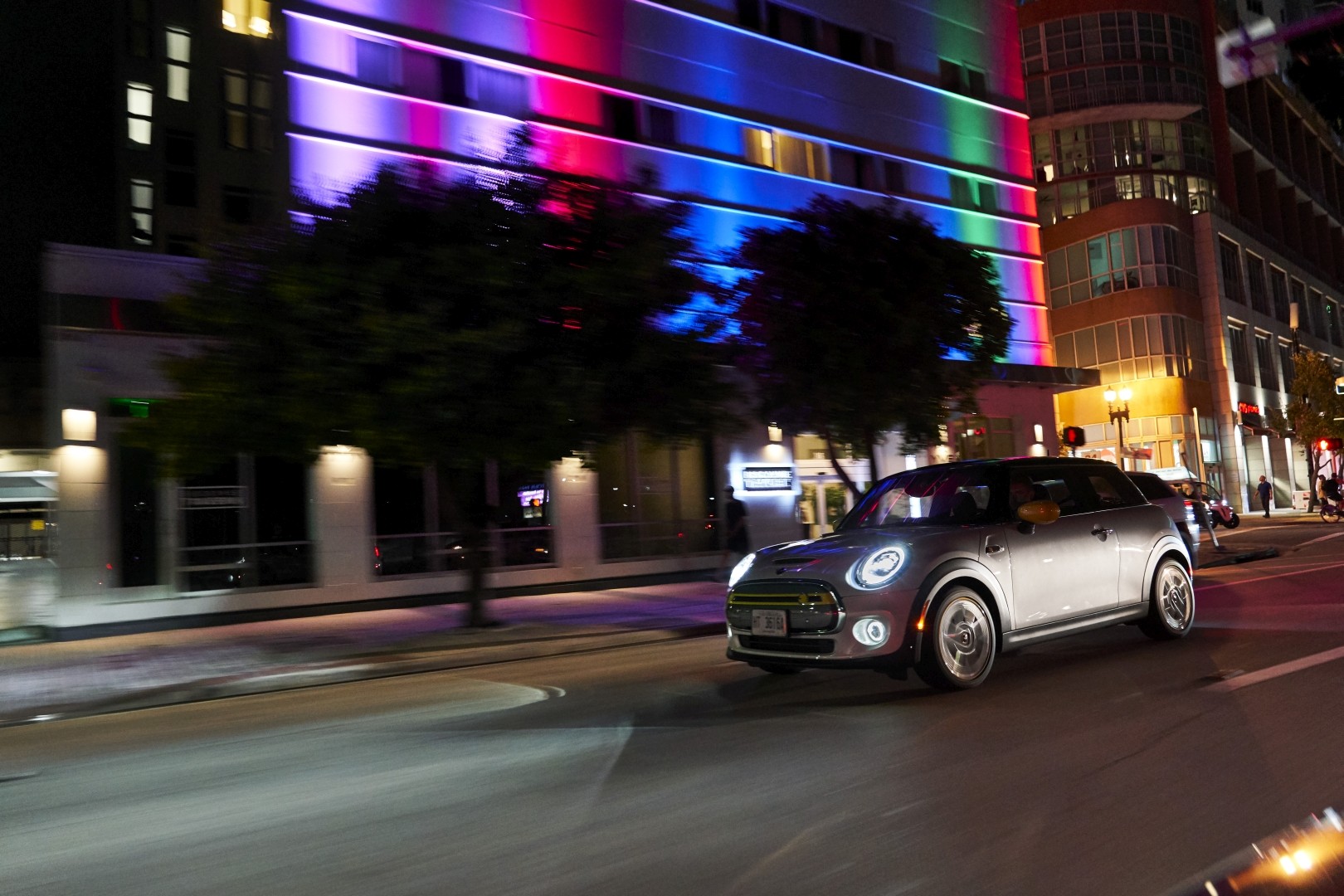 Mini Hatch photo 127