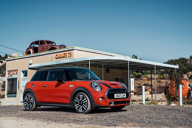 Mini Hatch photo 13