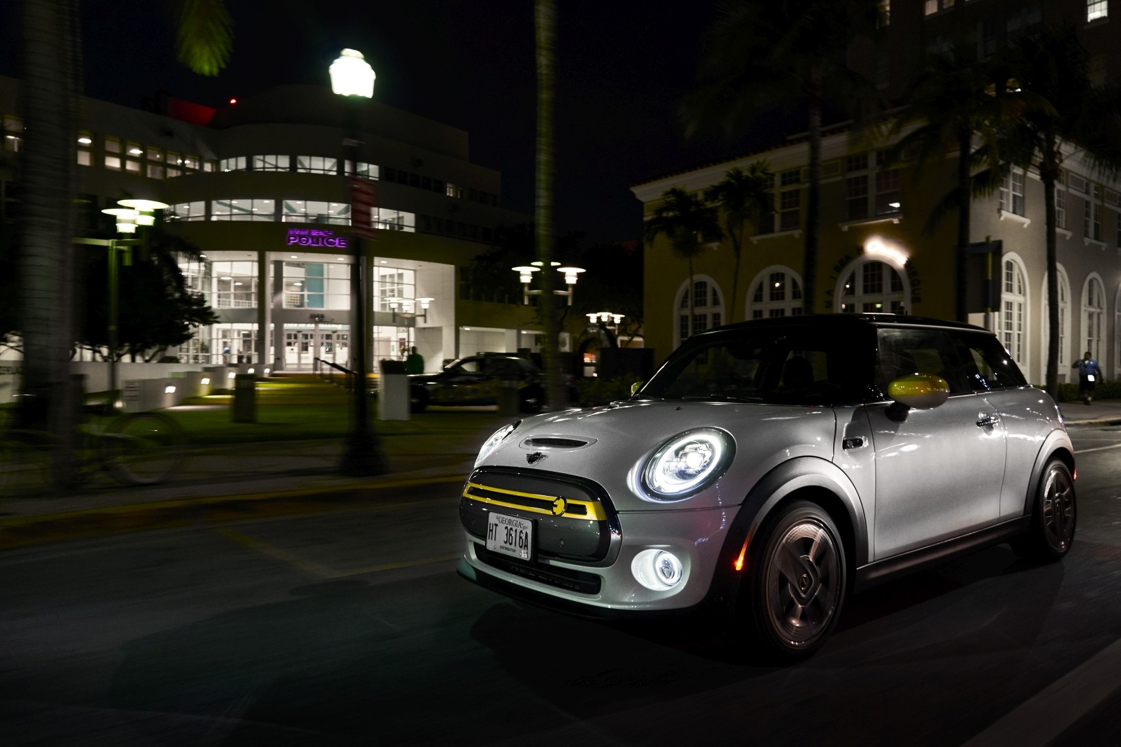 Mini Hatch photo 166