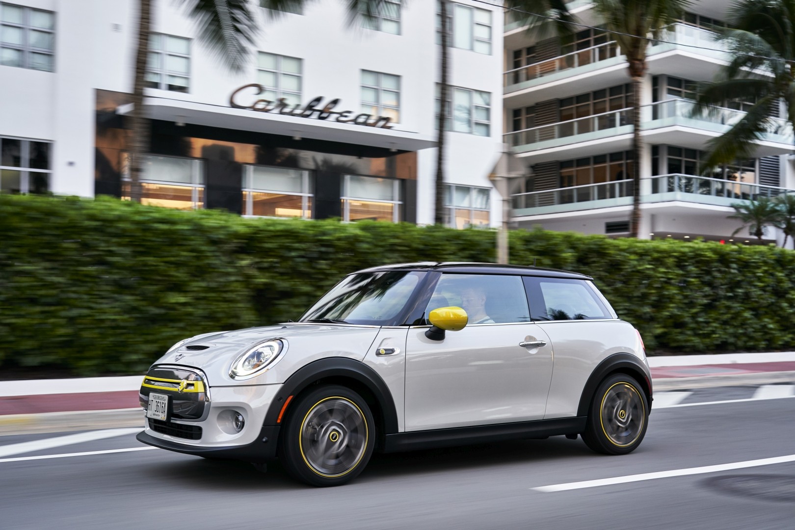 Mini Hatch photo 169