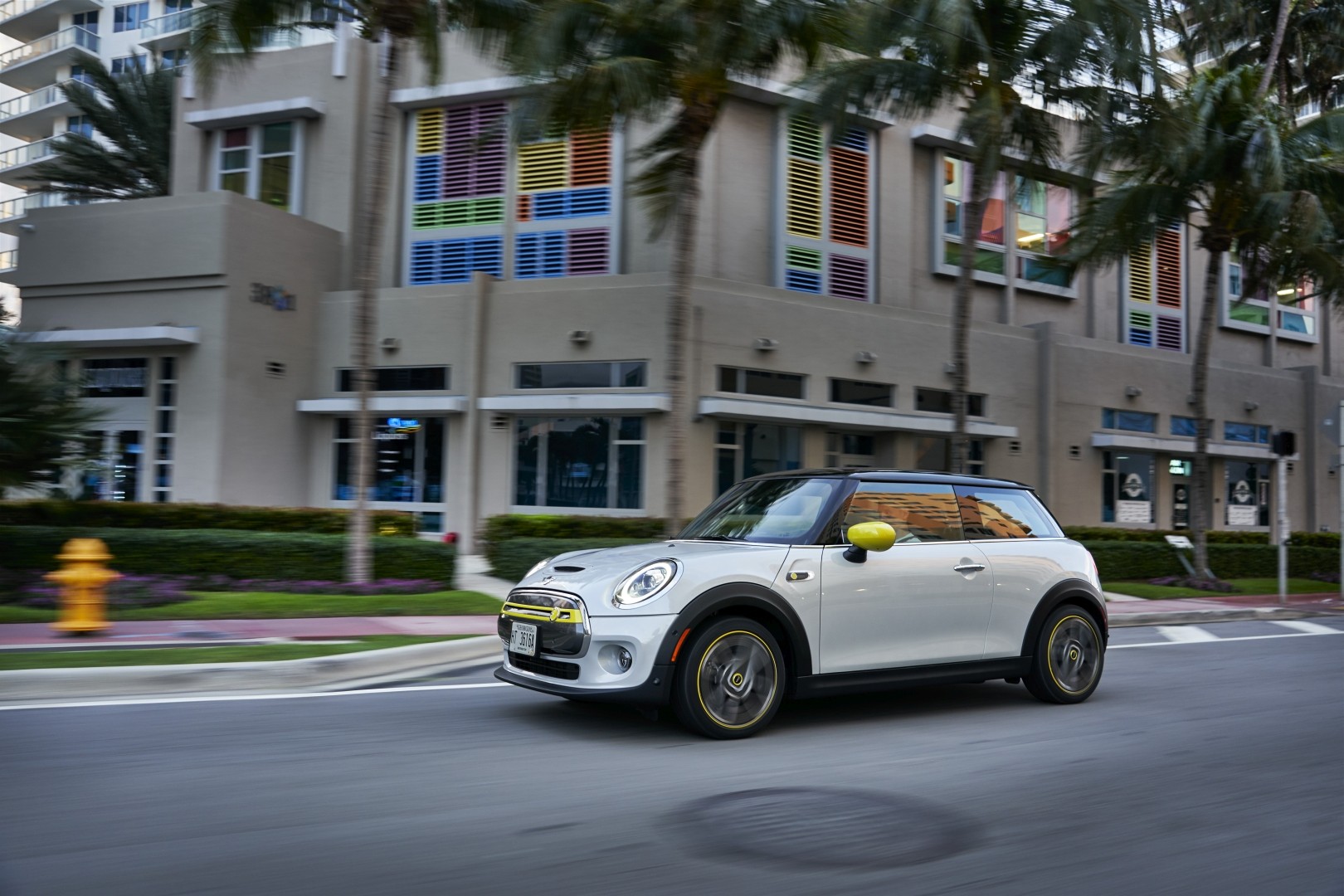 Mini Hatch photo 170