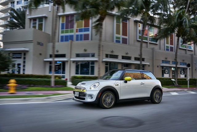 Mini Hatch photo 170