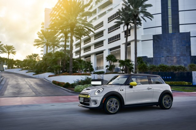 Mini Hatch photo 172