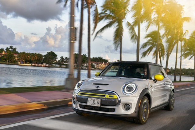 Mini Hatch photo 186