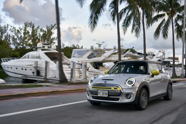 Mini Hatch photo 188