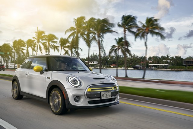 Mini Hatch photo 190