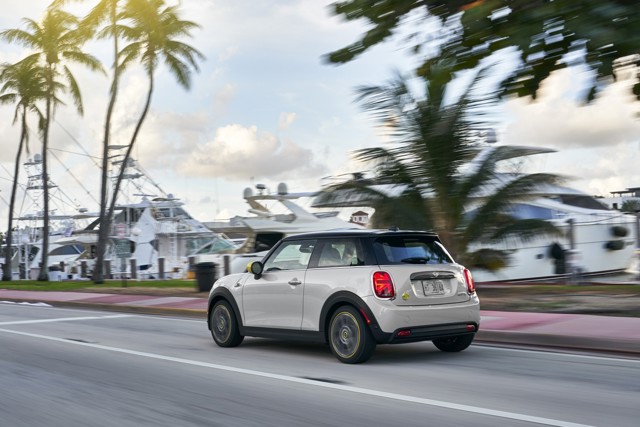 Mini Hatch photo 194