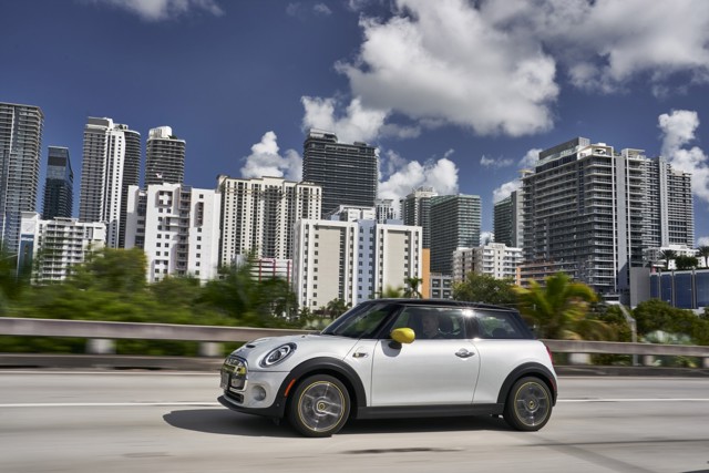 Mini Hatch photo 217