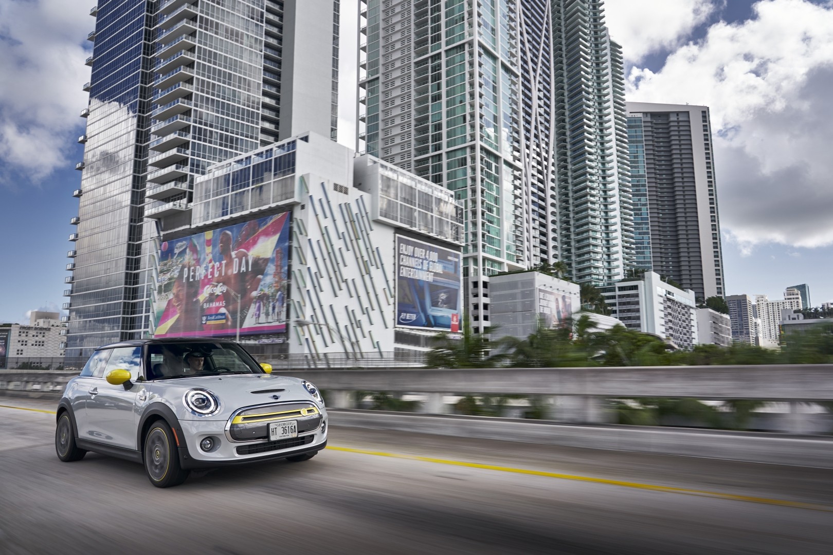 Mini Hatch photo 223