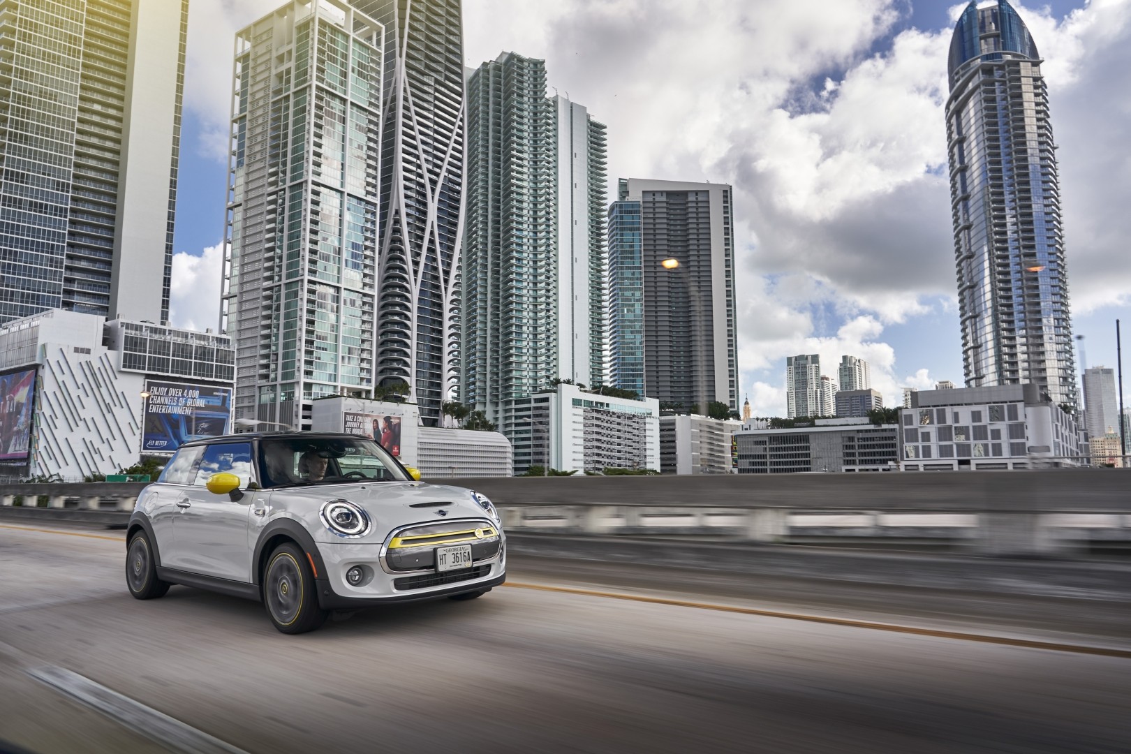 Mini Hatch photo 224