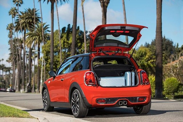 Mini Hatch photo 21
